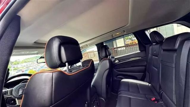 2013 Jeep Grand Cherokee - Image 15