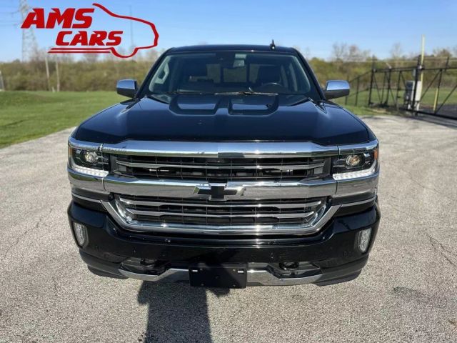 2017 Chevrolet Silverado 1500 Crew Cab - Image 2