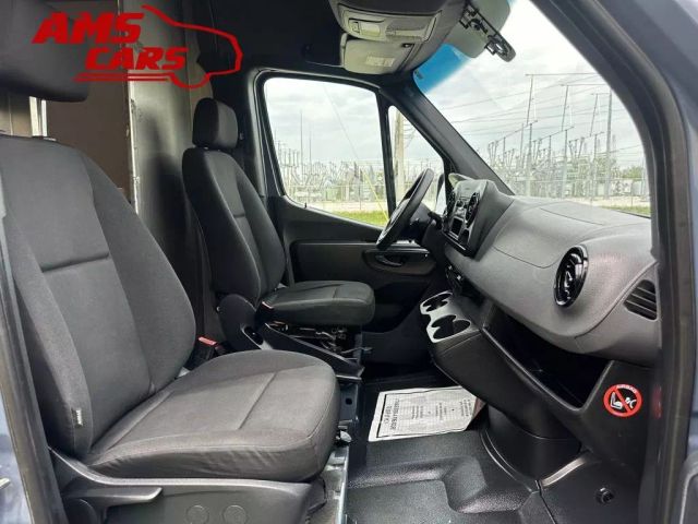 2019 Mercedes-benz Sprinter 2500 Cargo - Image 18