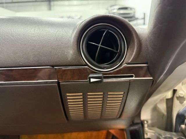 1987 Mercedes-benz 560 Series - Image 265