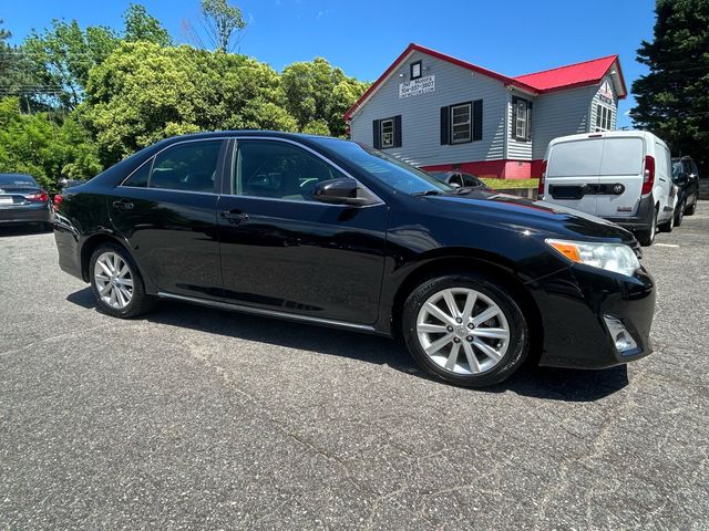 2013 Toyota Camry - Image 13