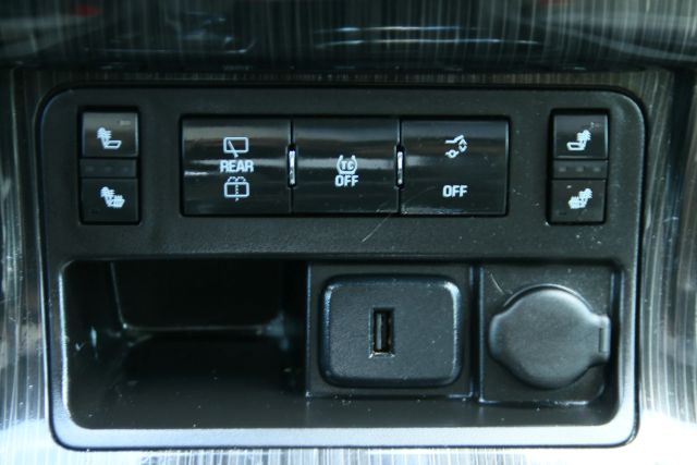 2015 Chevrolet Traverse - Image 39