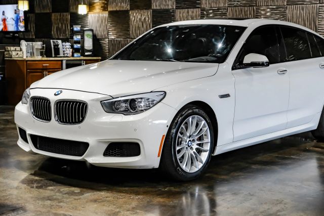 2017 Bmw 5 Series 535i Gran Turismo Xdrive Sedan 4d - Image 8