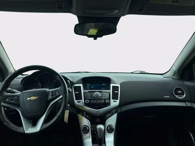 2011 Chevrolet Cruze - Image 16