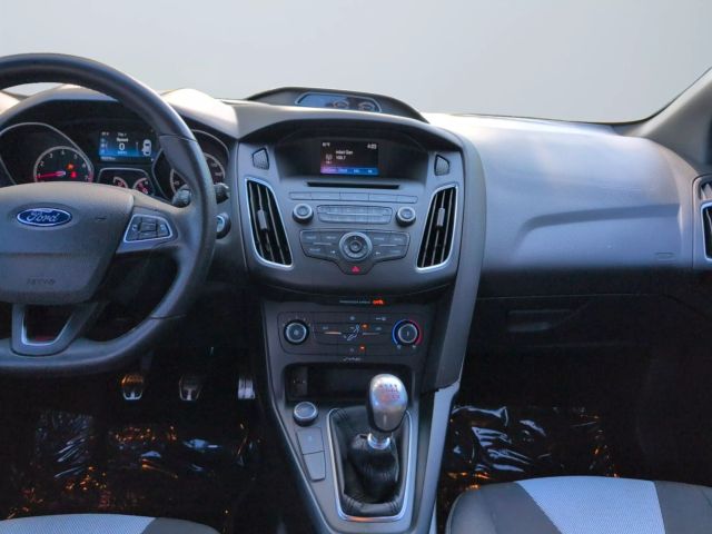 2016 Ford Focus - Image 11