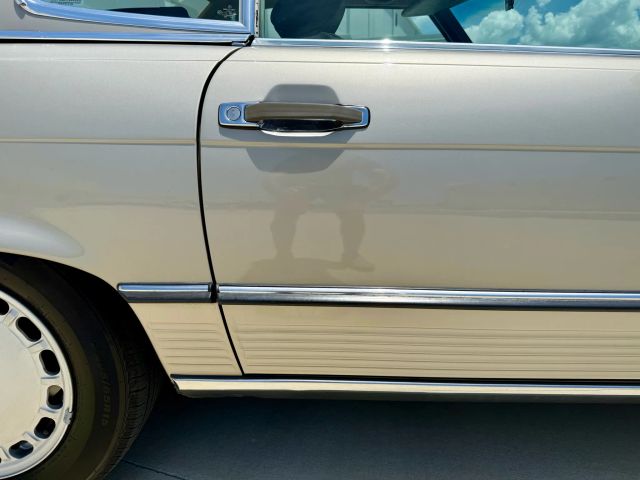 1987 Mercedes-benz 560 Series - Image 12