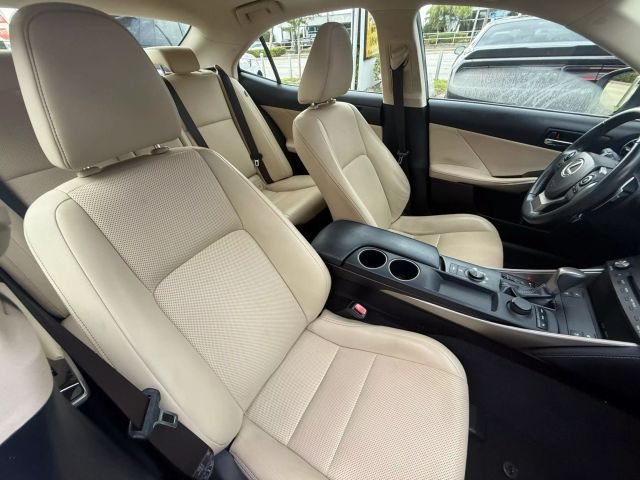 2015 Lexus Is - Image 15