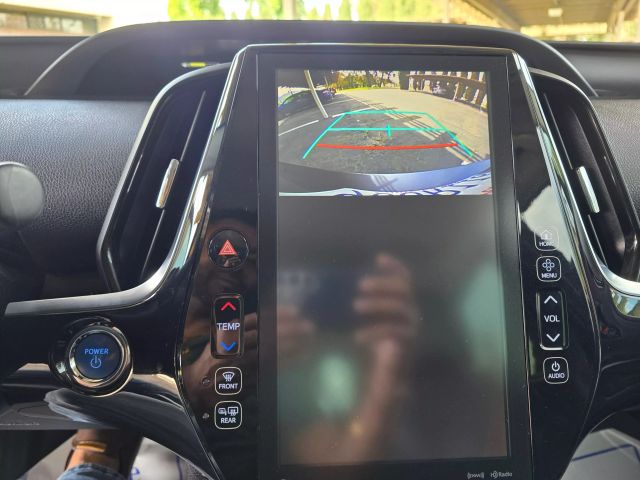 2017 Toyota Prius Prime - Image 21