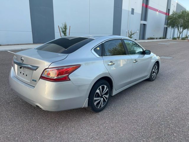 2013 Nissan Altima - Image 5