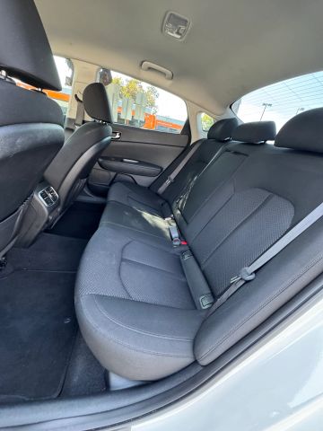 2017 Kia Optima Hybrid - Image 15