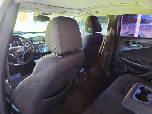 2018 Chevrolet Malibu - Image 37