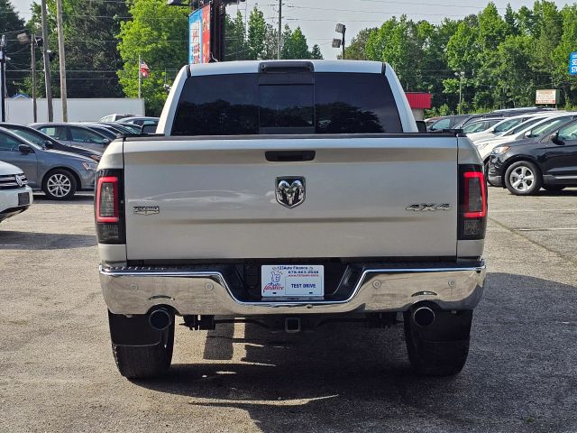 2016 Ram 1500 Crew Cab - Image 7
