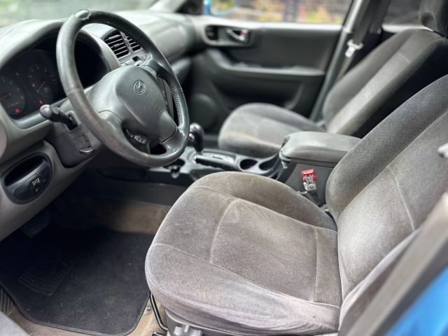 2003 Hyundai Santa Fe - Image 5