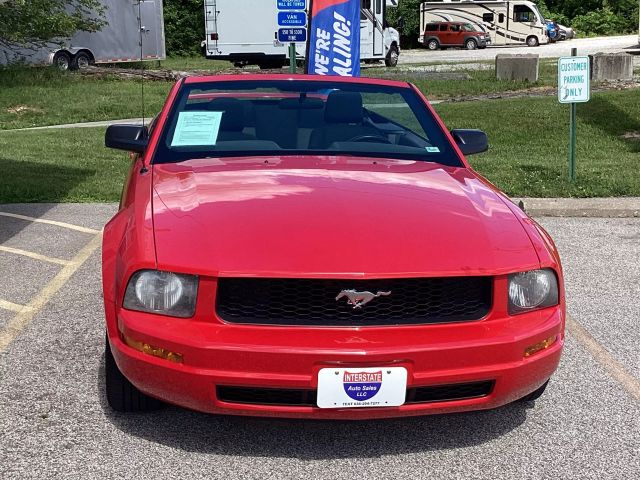 2005 FORD MUSTANG CONVERTIBLE RED AUTOMATIC - Interstate Auto Sales