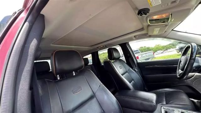 2013 Jeep Grand Cherokee - Image 19