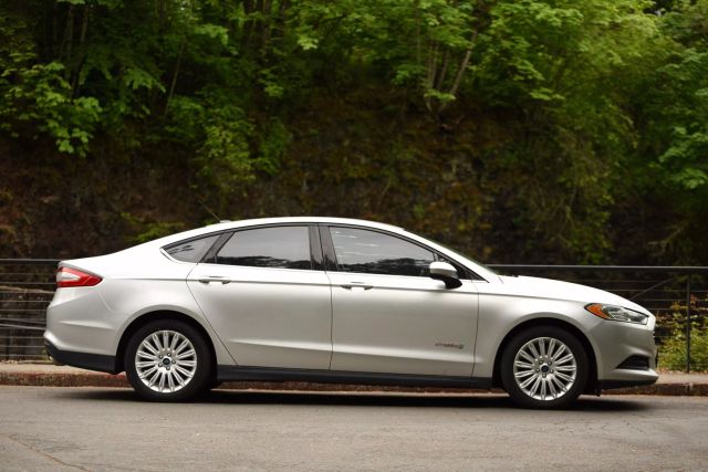 2015 Ford Fusion - Image 12