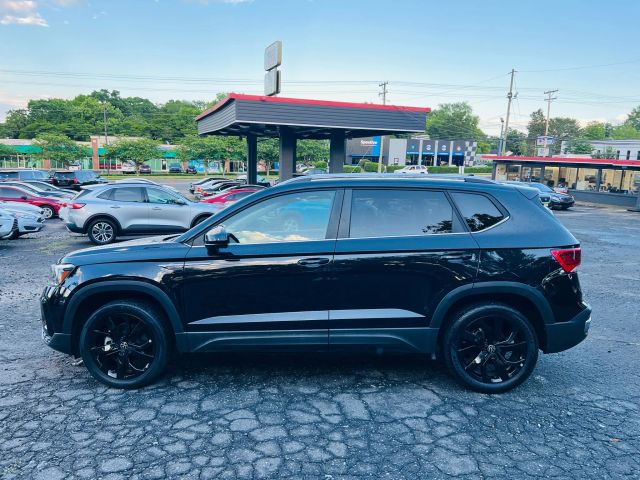 2023 Volkswagen Taos - Image 9