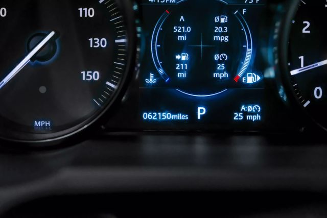 2018 Land Rover Range Rover Evoque Se Premium Sport Utility 4d - Image 22