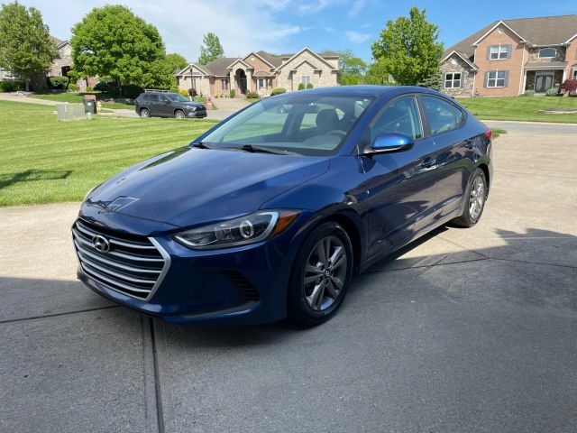 2017 Hyundai Elantra - Image 2