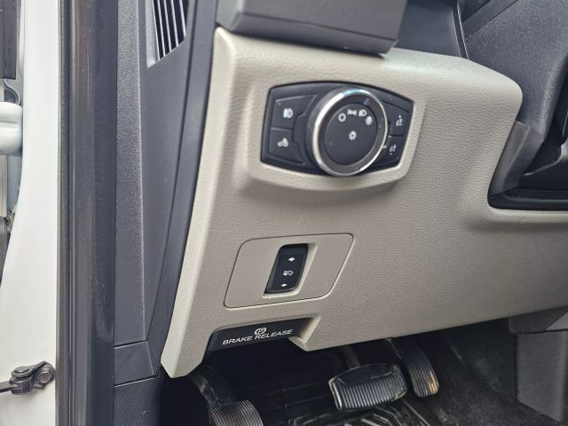 2019 Ford F250 Super Duty Crew Cab - Image 19