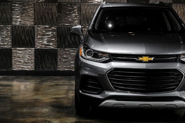 2019 Chevrolet Trax Lt Sport Utility 4d - Image 40