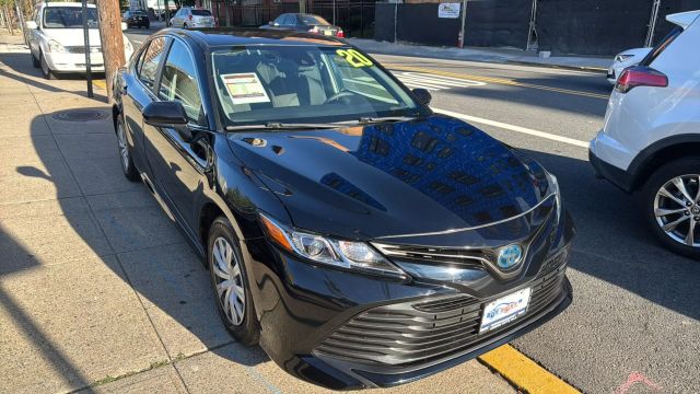 2020 TOYOTA CAMRY HYBRID SEDAN 4-CYL, HYBRID, 2.5 LITER LE SEDAN 4D