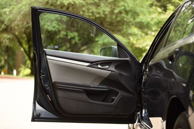 2017 Honda Civic - Image 17