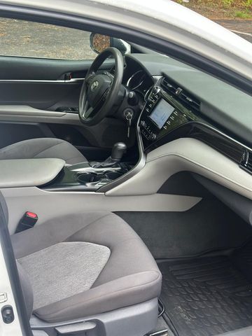 2019 Toyota Camry Le Sedan 4d - Image 10