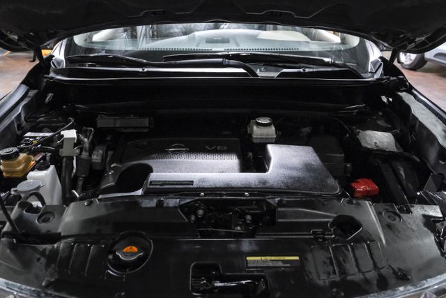 2016 Nissan Pathfinder Platinum Sport Utility 4d - Image 47