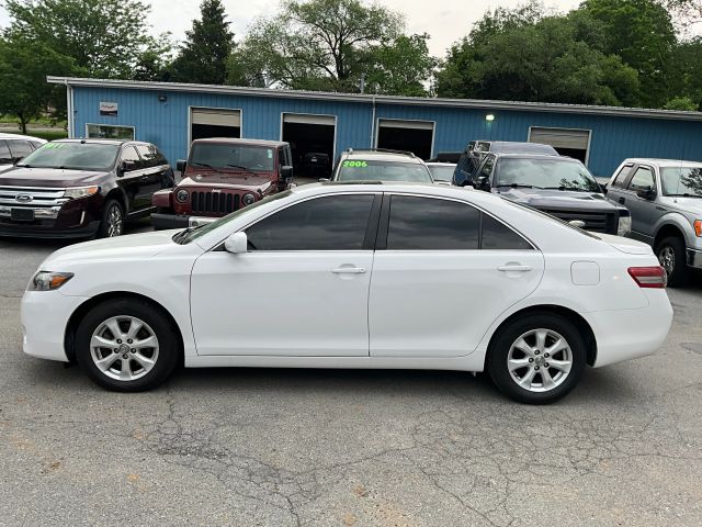 2011 Toyota Camry - Image 3