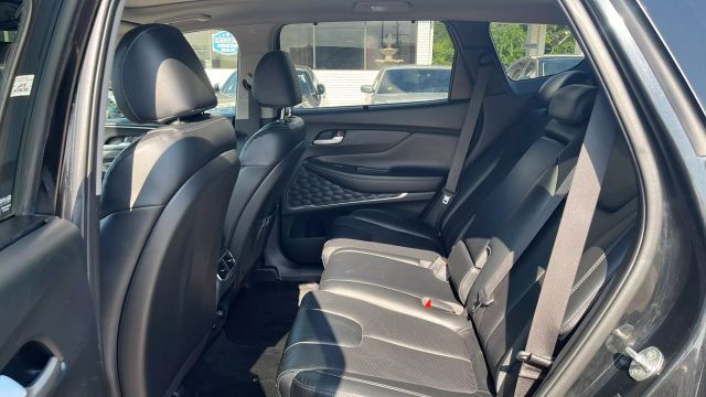2023 Hyundai Santa Fe - Image 25