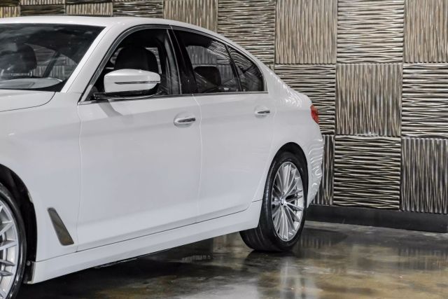 2017 Bmw 5 Series 530i Sedan 4d - Image 8