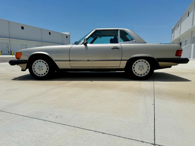 1987 Mercedes-benz 560 Series - Image 32