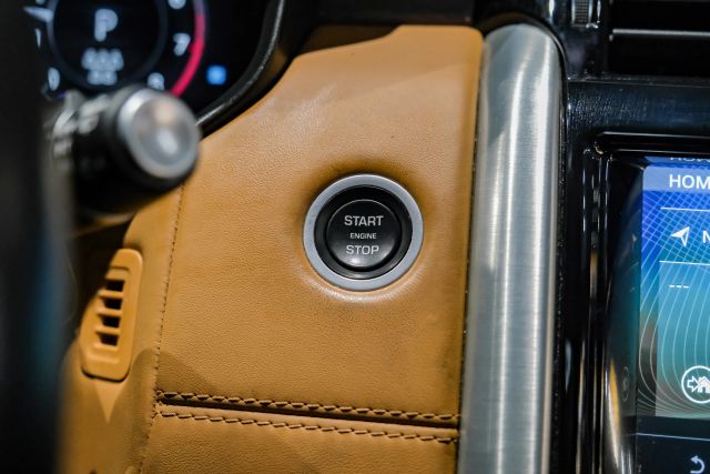 2019 Land Rover Discovery Hse Luxury Sport Utility 4d - Image 20