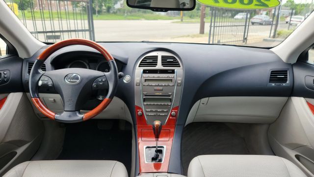 2007 Lexus Es - Image 13