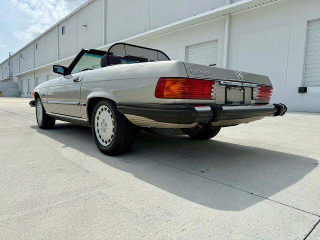 1987 Mercedes-benz 560 Series - Image 77