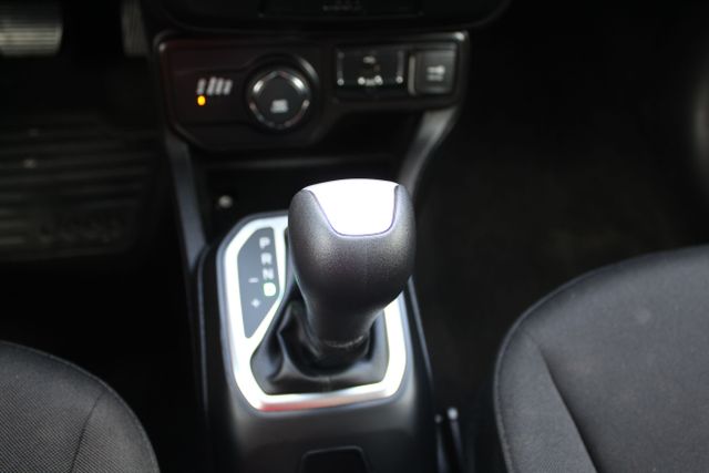 2019 Jeep Renegade - Image 12
