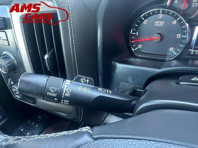 2017 Chevrolet Silverado 1500 Crew Cab - Image 35