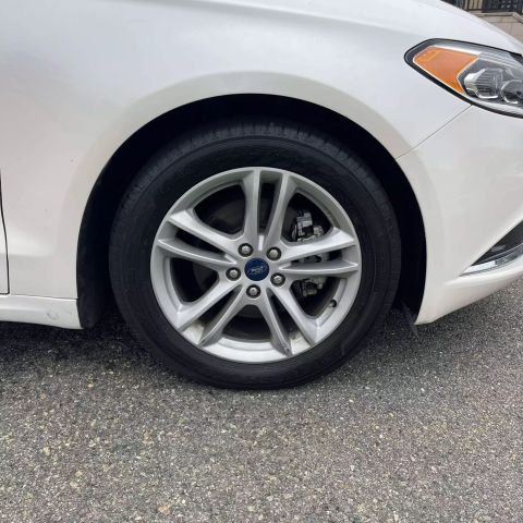 2018 Ford Fusion Se Sedan 4d - Image 18