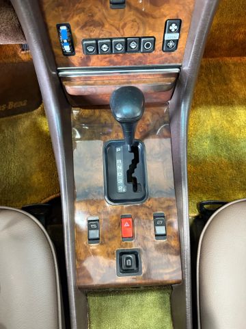 1987 Mercedes-benz 560 Series - Image 233