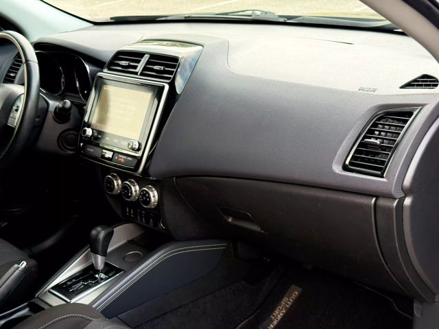 2020 Mitsubishi Outlander Sport - Image 30