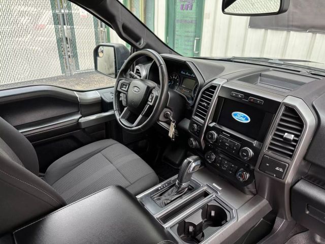 2017 Ford F150 Super Cab - Image 23