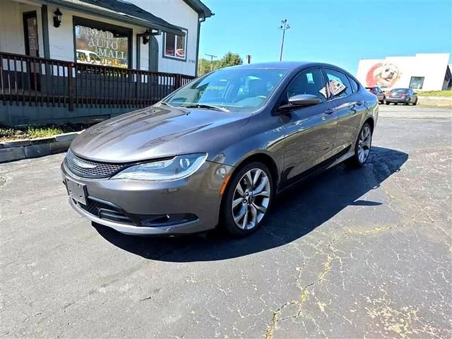 2015 Chrysler 200 - Image 1
