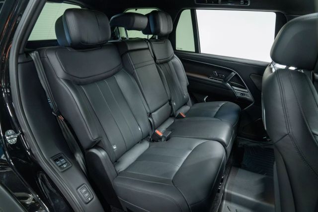 2025 Land Rover Range Rover P530 Autobiography Lwb 7 Sport Utility 4d - - Image 26