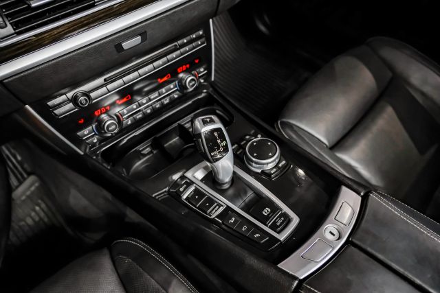 2017 Bmw 5 Series 535i Gran Turismo Xdrive Sedan 4d - Image 29