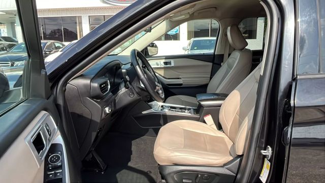 2021 Ford Explorer - Image 19