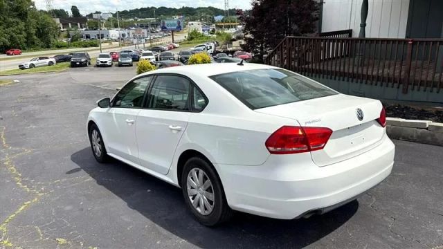 2012 Volkswagen Passat - Image 7