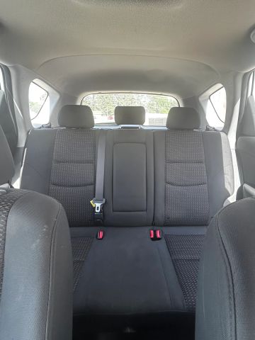 2011 Hyundai Elantra - Image 18