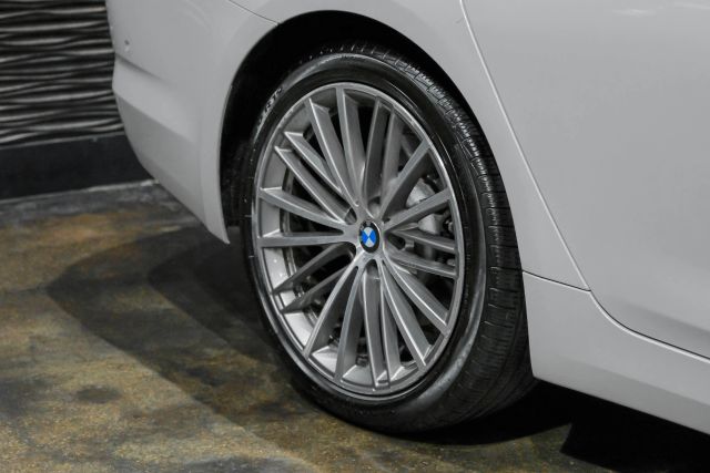2017 Bmw 5 Series 530i Sedan 4d - Image 47