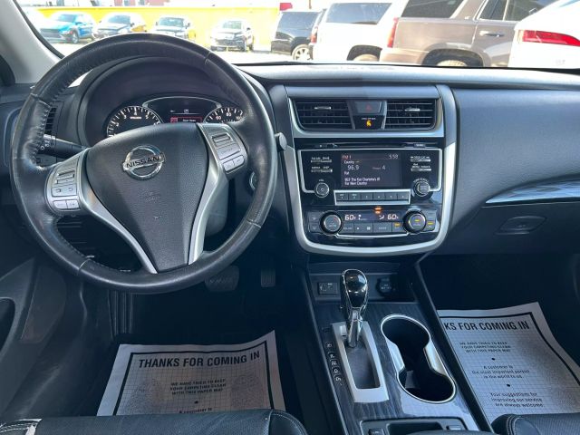 2018 Nissan Altima - Image 19